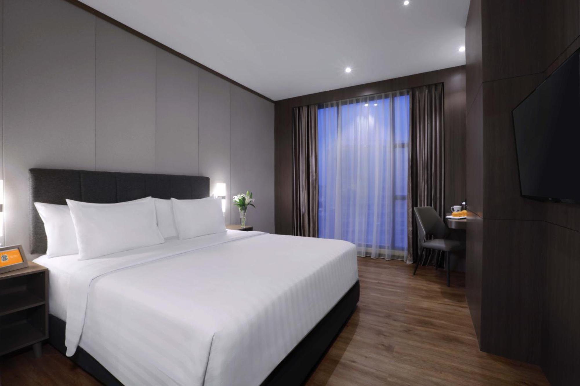 Harper Premier Nagoya Batam Hotel Екстериор снимка