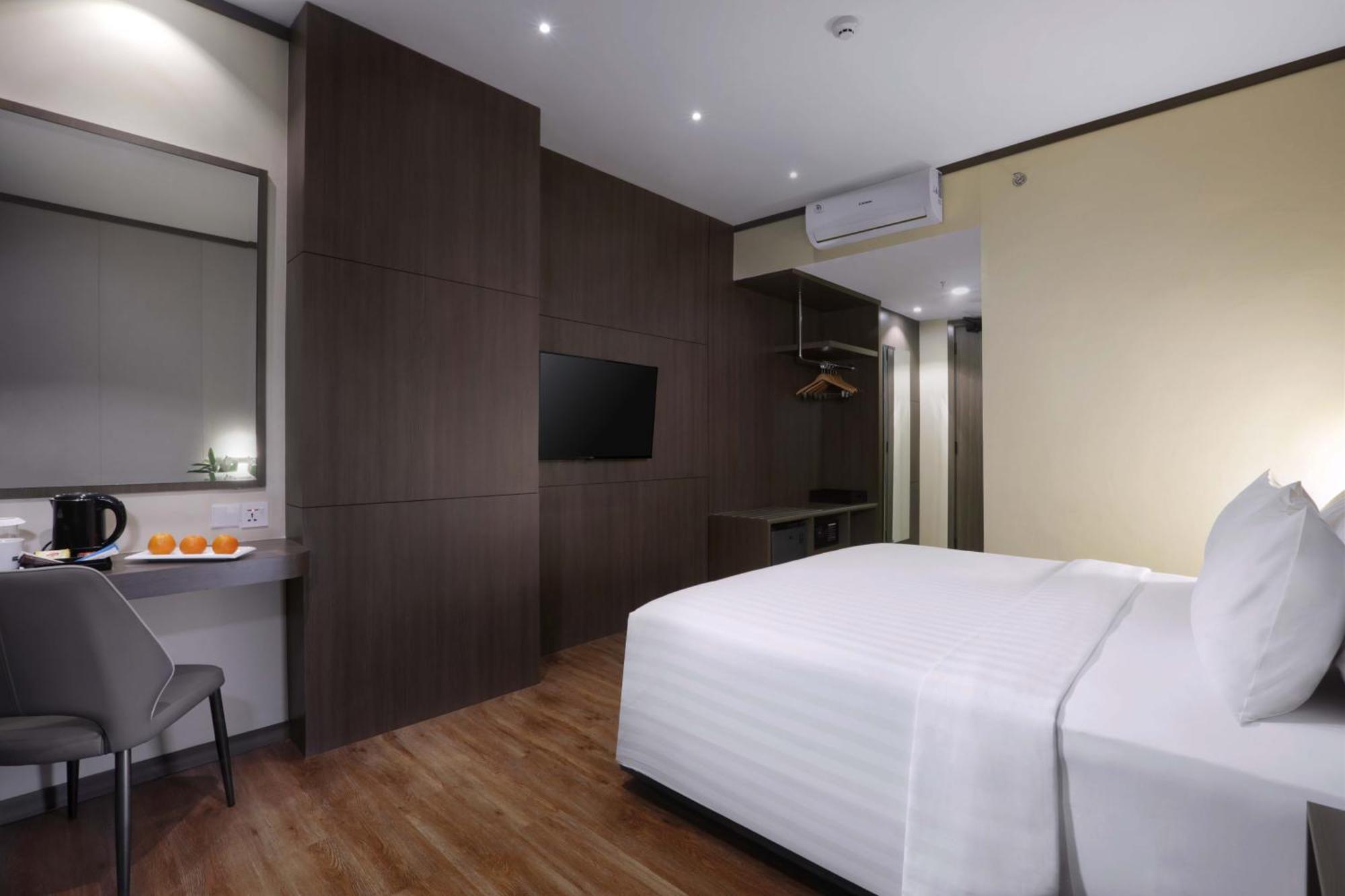 Harper Premier Nagoya Batam Hotel Екстериор снимка