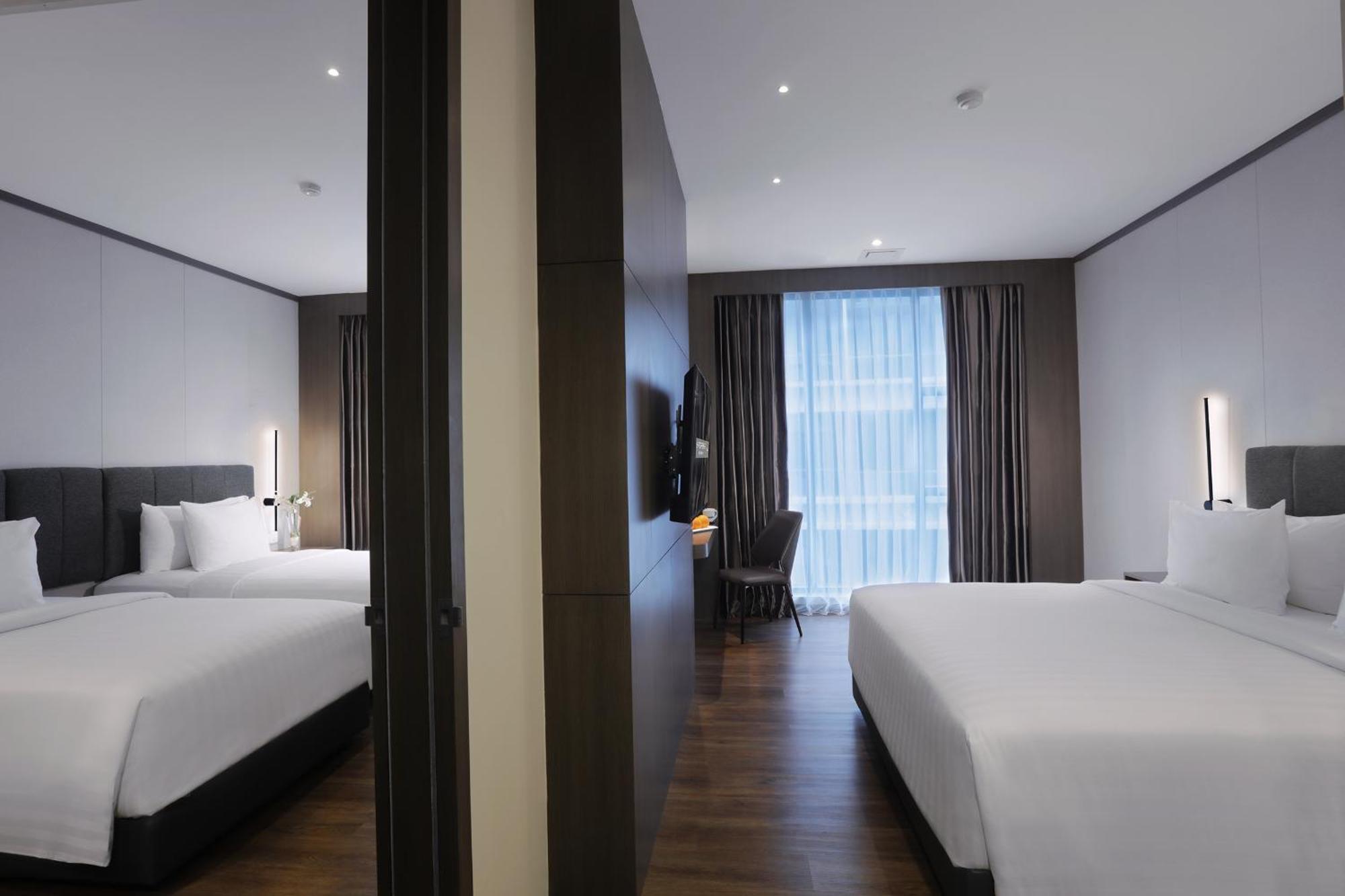 Harper Premier Nagoya Batam Hotel Екстериор снимка