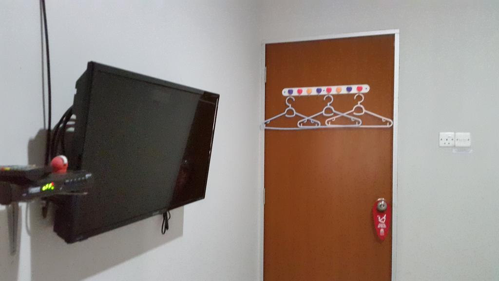 Harper Premier Nagoya Batam Hotel Екстериор снимка